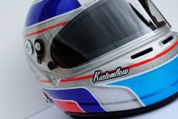 alex gill motorsport custom helmet painted by Kustomflow
