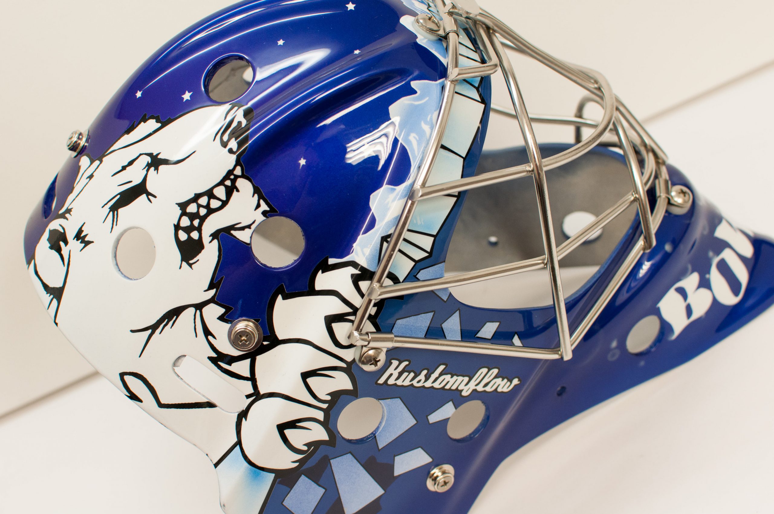 New season, new airbrushed goalie mask for Hull Stingrays Bownsy