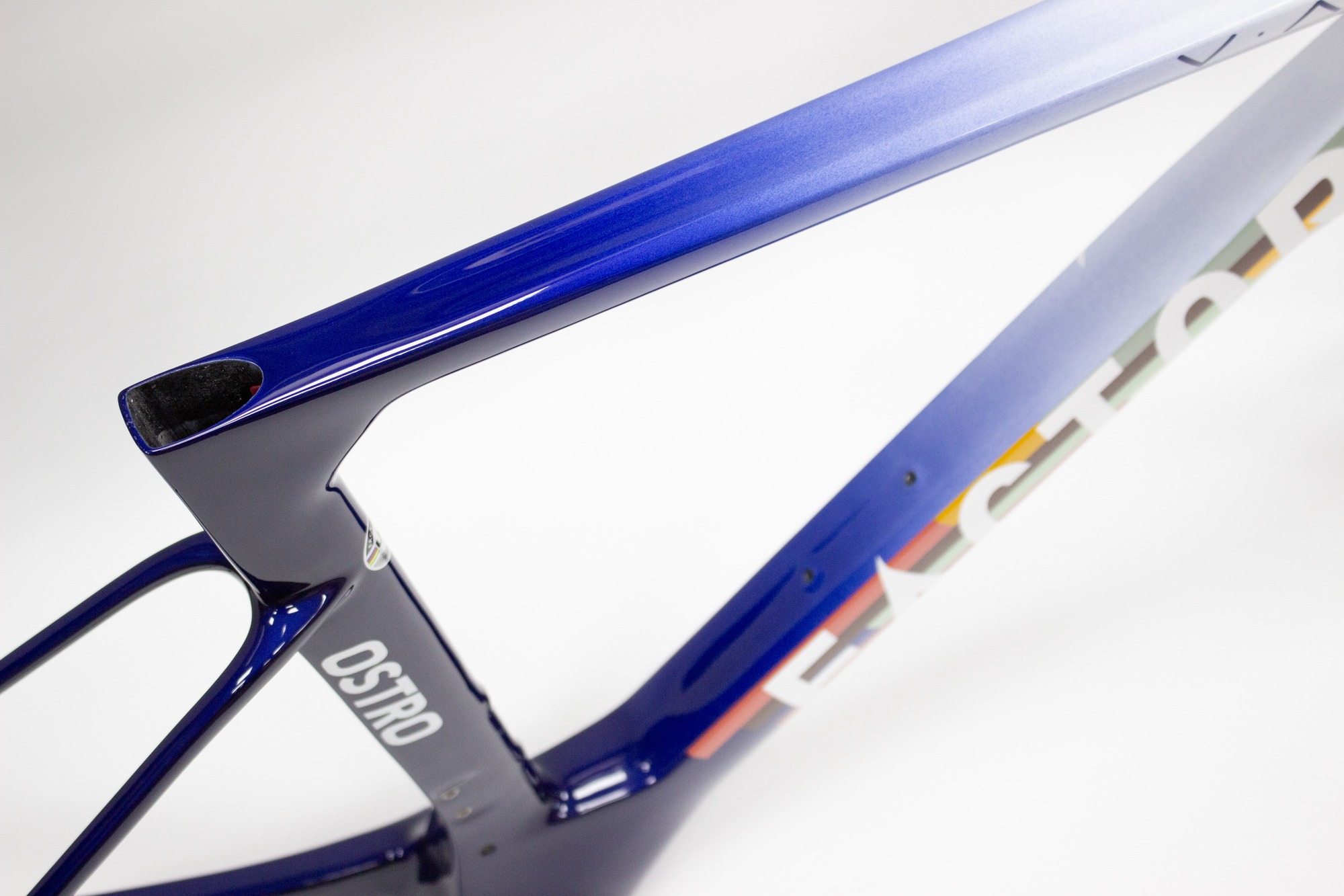 Custom carbon bike frame paint UK