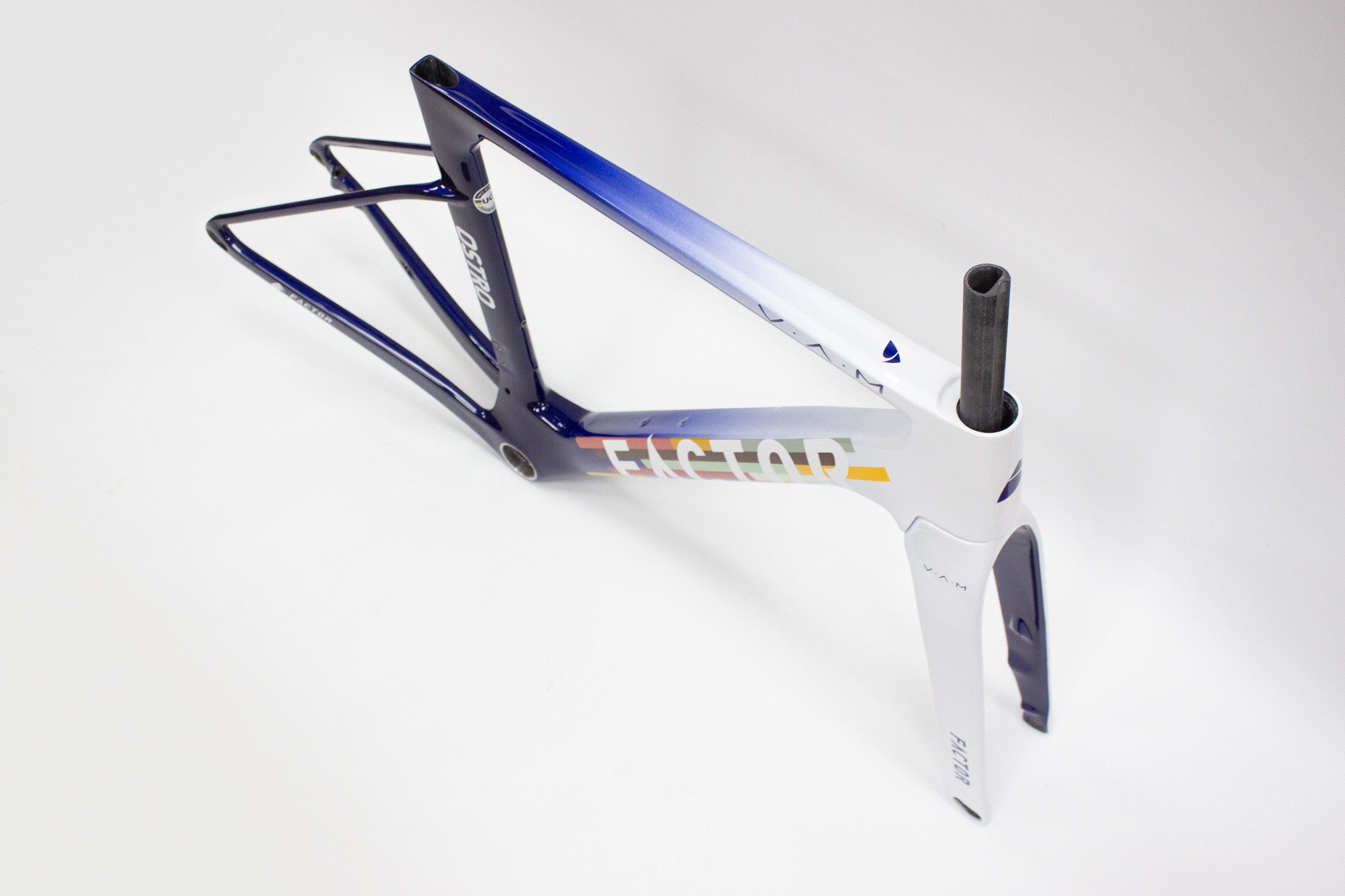 Custom carbon bike frame paint UK