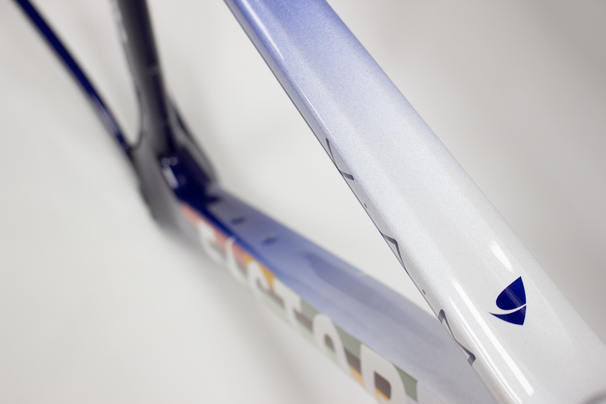 Custom carbon bike frame paint UK