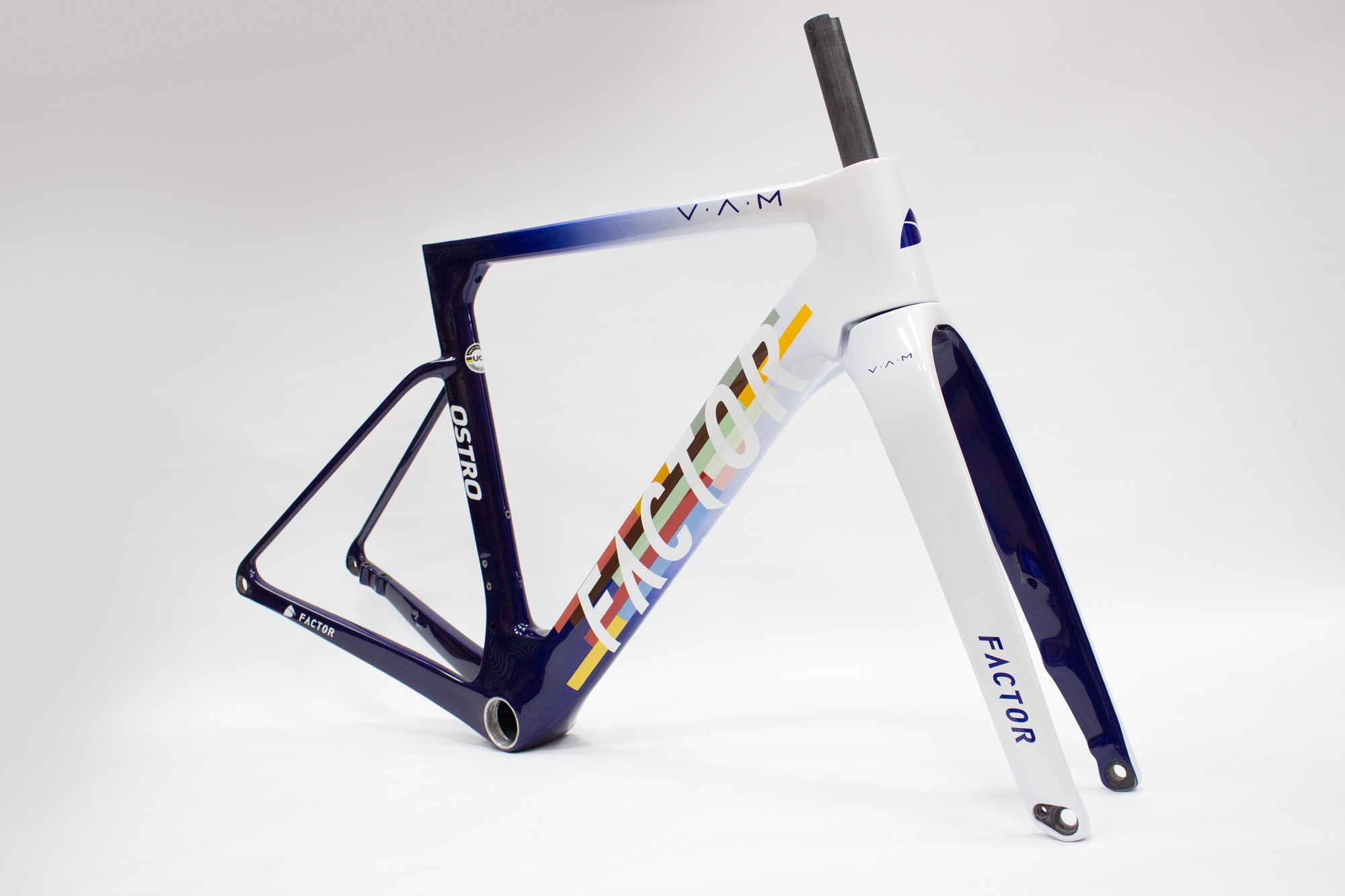 Custom carbon bike frame paint UK