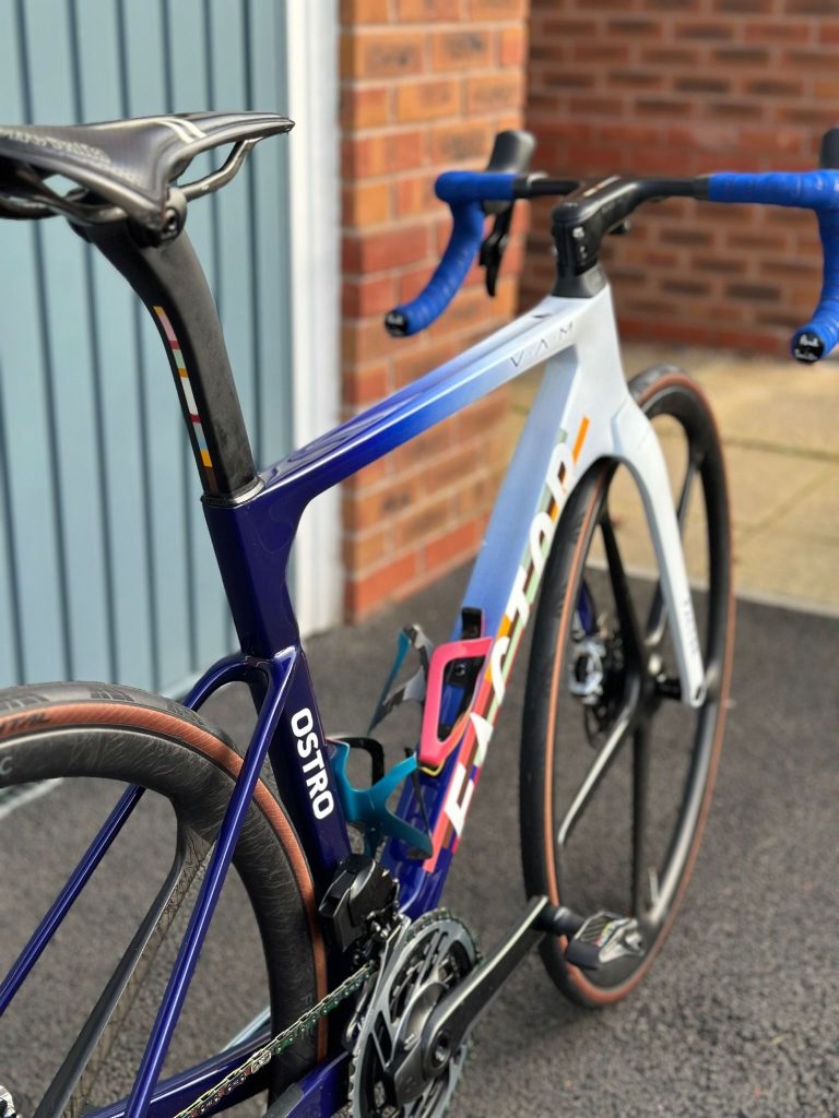 Custom carbon bike frame paint UK