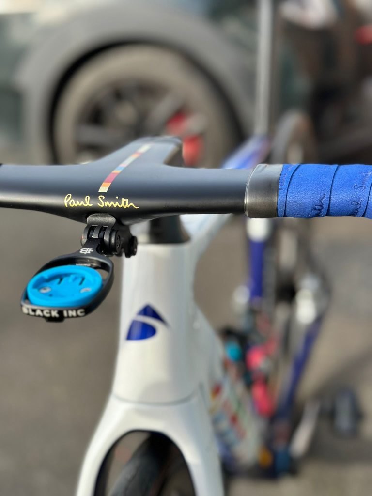 Custom carbon bike frame paint UK